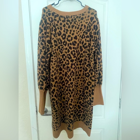 Time And Tru Womens Sweater Dress Leopard Print - Picture 2 of 4